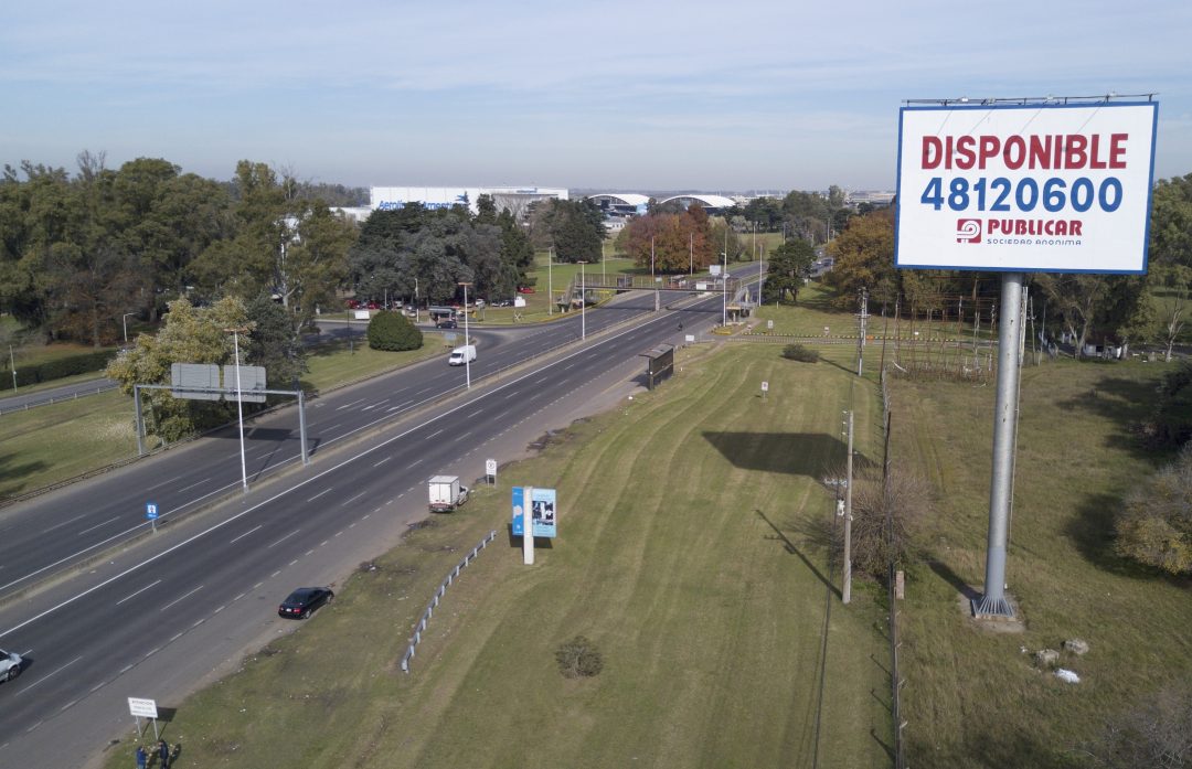 Columna Aut Riccheri e/ Aeropuerto Ezeiza y Pte A Cañuelas